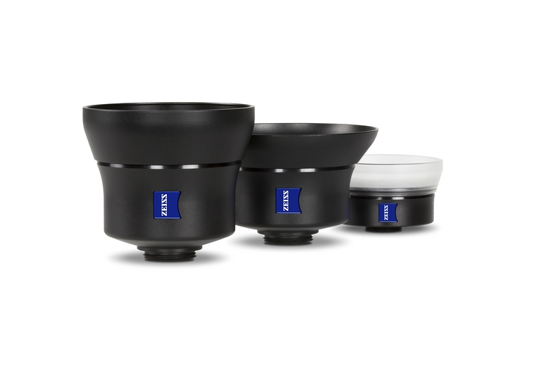 Familienbild Familienfoto: Das Tele-, Weitwinkel und Makro-Zoomobjektiv (v.l.) von ExoLens® mit ZEISS Optik.