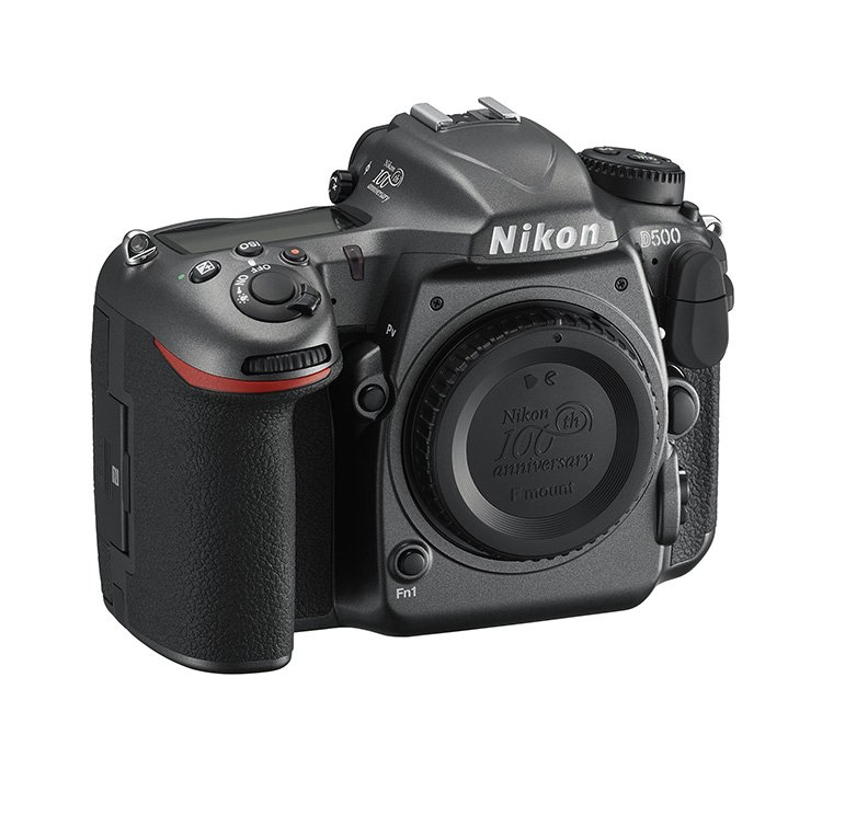 Verkaufsstart der Jubiläumsmodelle und -artikel von Nikon zum 100-jährigen Bestehen