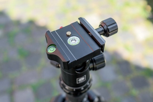Neu bei SIRUI: NT-1005X Reise-Dreibeinstativ