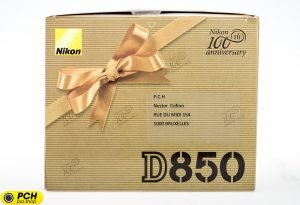 Nikon-D850-DSLR-camera-made-out-of-chocolate3