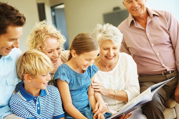 Getting to know their family heritage Mit digitalspezialist wertvolle Erinnerungen bewahren