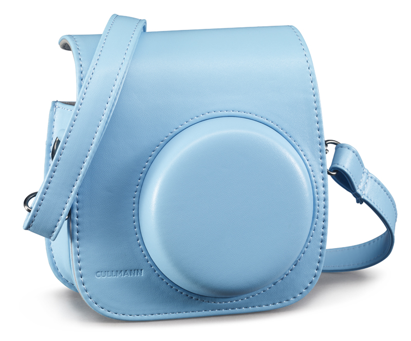 Kameratasche RIO 110 für Fujifilm Instax mini 11 Farbe light blue von CULLMANN, geschlossen, Vorderansicht