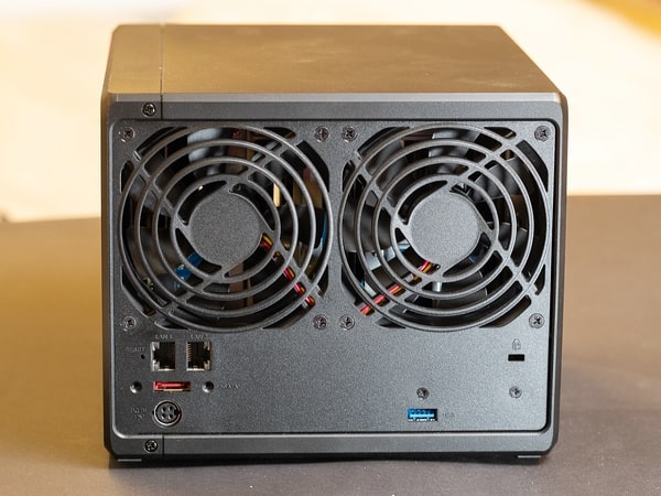Synology DS920+ Rückseite Synology DS920+ Rückseite