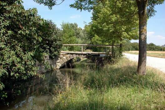 image0004.jpg