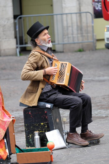 Strassenmusiker_Rouen_DSF2687.jpg