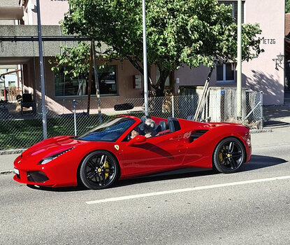 Ferrari 488.jpg Ferrari 488.jpg