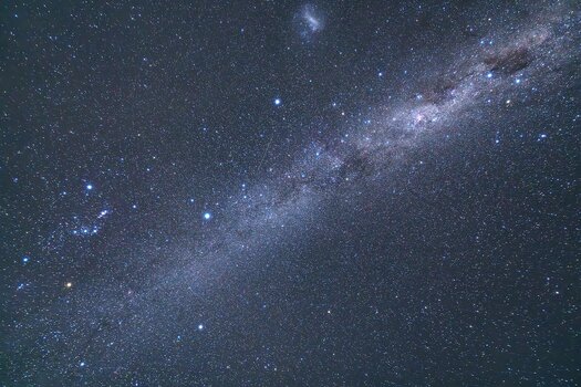comp_a084s-teruyasu-kitayama-astro18-small-(soft-filter)-(tracked).jpg comp_a084s-teruyasu-kitayama-astro18-small-(soft-filter)-(tracked).jpg