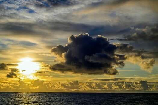 Wolken und Sonne.jpg