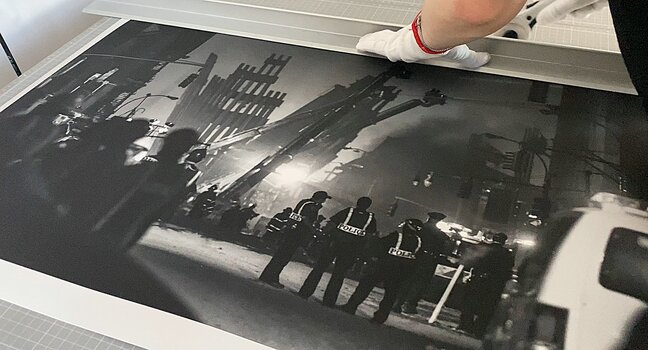 FineArt Print aus Helmut Frickes Fotoserie 9/11 – Under Attack auf Hahnemühle Papier