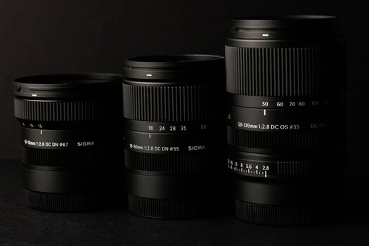 Drei SIGMA F2.8-Zoomobjektive für APS-C: 10–18mm, 18–50mm und 50–120mm Drei SIGMA F2.8-Zoomobjektive für APS-C: 10–18mm, 18–50mm und 50–120mm