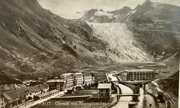 1932-foto-ak-gletsch-mit-rhonegletscher.jpeg