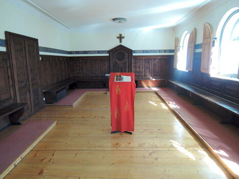 260900_0083_low.jpg 260900_0083_low.jpg