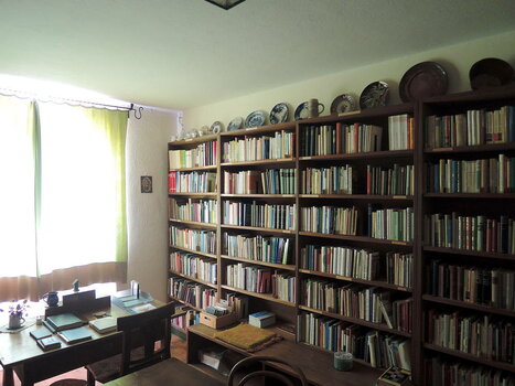 260900_0095_low.jpg