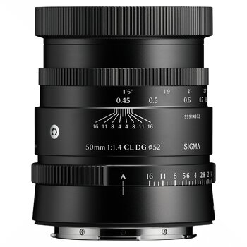 Schwarzes Sigma 50mm F1.4 CL DG Contemporary mit ausgefahrenem Objektivtubus Schwarzes Sigma 50mm F1.4 CL DG Contemporary mit ausgefahrenem Objektivtubus