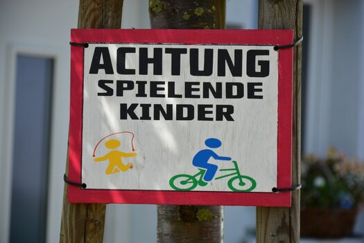 Kinder.jpg