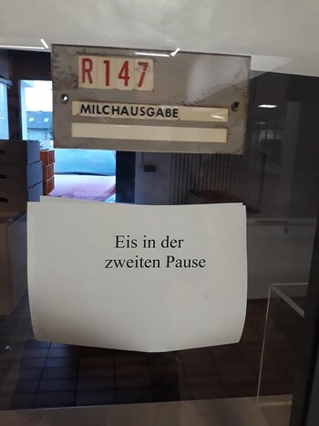 milchausgabe.jpg