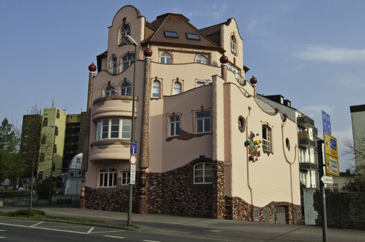 Hundertw-Haus.jpg