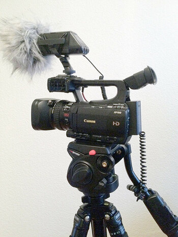 Canon FX 100.1.jpg