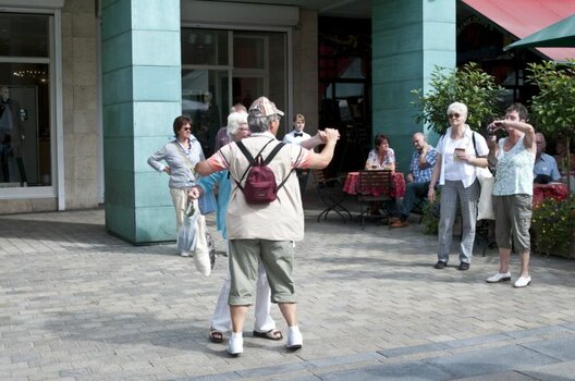 Tänzchen.jpg Tänzchen.jpg