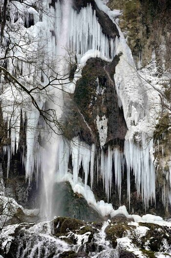Wasserfall_Urach_klein_DSC_2927.jpg