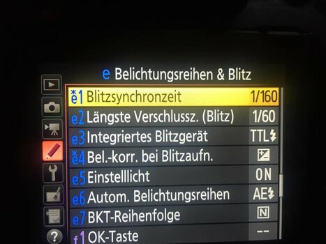 Nikon.jpg