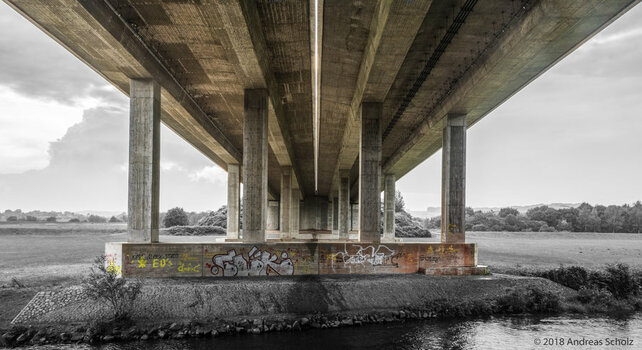A4 Autobahnbrücke bei Glauchau.JPG