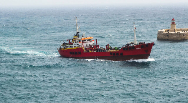 Schiff einlaufend nach Valetta.jpg
