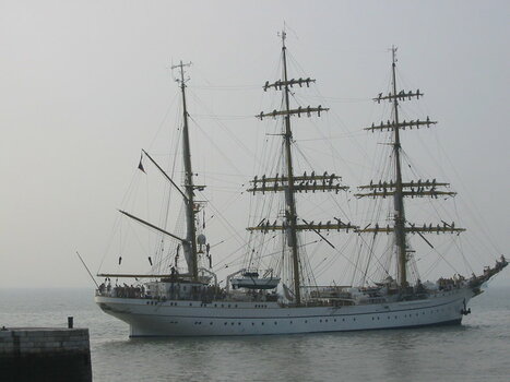 105-0597_IMG.JPG