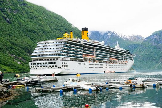 Kreuzfahrtschiff.jpg