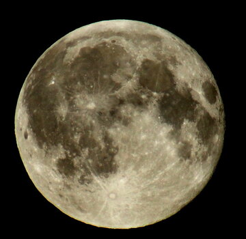 Mond1200.jpg