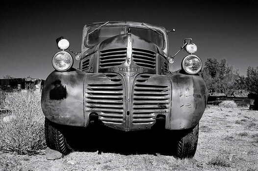 old-Dodge02.jpg