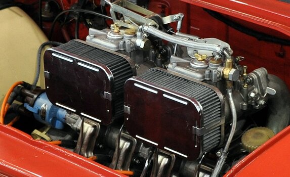 ar-243-01.jpg ar-243-01.jpg