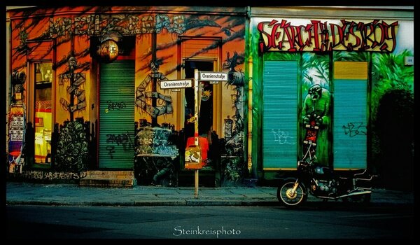 comp_Oranienstraße, Berlin 1996_048 Kopie.jpg