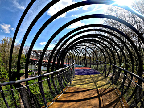 Slinky Springs to Fame.JPG Slinky Springs to Fame.JPG