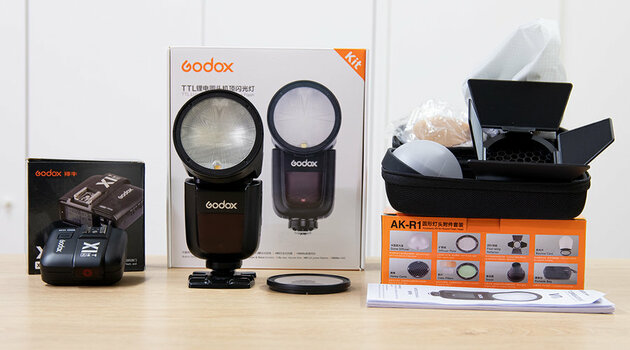 Godox V1 Nikon mit AK-R1 und X-1