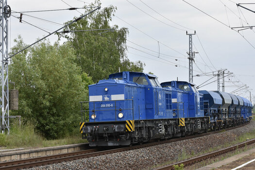 20210604_12_Press_blau_web.JPG