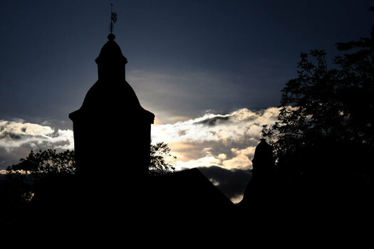 Schloss-Silhouette.jpg