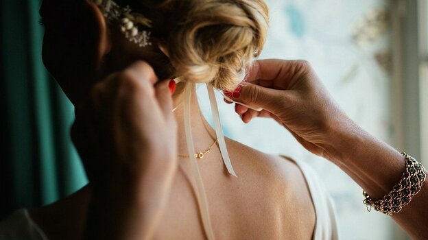 k_tying-hair-1846171_1280.jpg k_tying-hair-1846171_1280.jpg