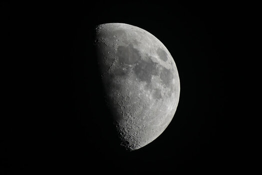 Mond zunehmend.jpg