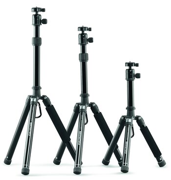 Produktbild: Stativserie MEOMAX mobile, von links nach rechts: NEOMAX 260 mobile, NEOMAX 240 mobile, NEOMAX 220 mobile Produktbild: Stativserie MEOMAX mobile, von links nach rechts: NEOMAX 260 mobile, NEOMAX 240 mobile, NEOMAX 220 mobile