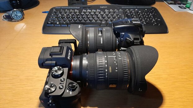 sony-Nikon.jpeg