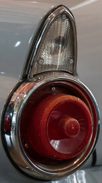 ar-279-01.jpg