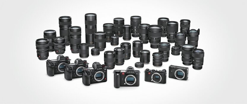 L-Mount: Gruppenfoto der bisherigen Kameras und Objektive mit L-Mount L-Mount: Gruppenfoto der bisherigen Kameras und Objektive mit L-Mount