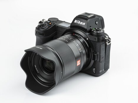 Viltrox AF 24 mm f/1.8 DX an Nikon Z 7II Viltrox AF 24 mm f/1.8 DX an Nikon Z 7II