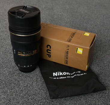 Thermobecher Nikkor AF-S 24-70, 2,8 G ED, neu