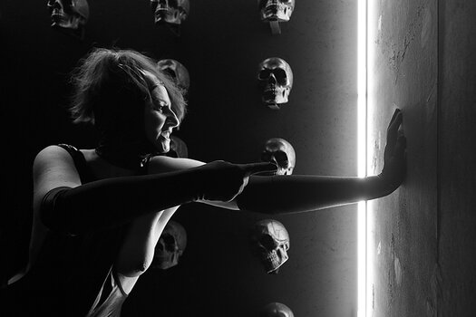 693_BlackRoomRound1_720px.jpg