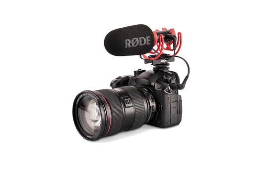 Produktbild RØDE VideoMic GO II montiert auf Canon Kamera