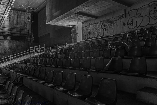 Eishalle-web--9.jpg