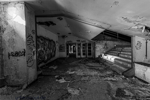 Eishalle-web--11.jpg