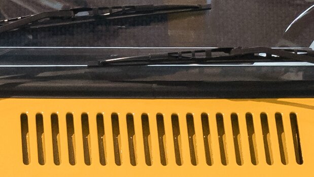 ar-310-01.jpg
